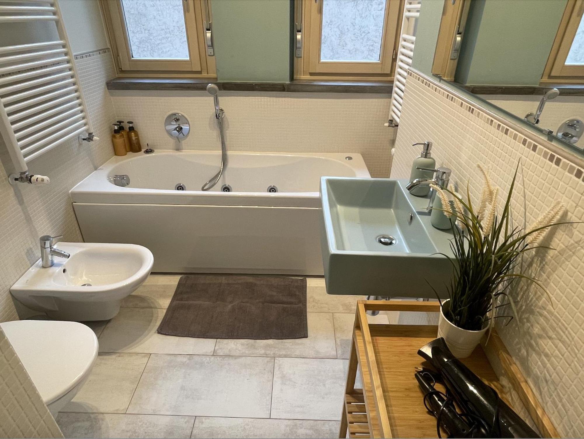 Seriate - Jacuzzi Bath Экстерьер фото