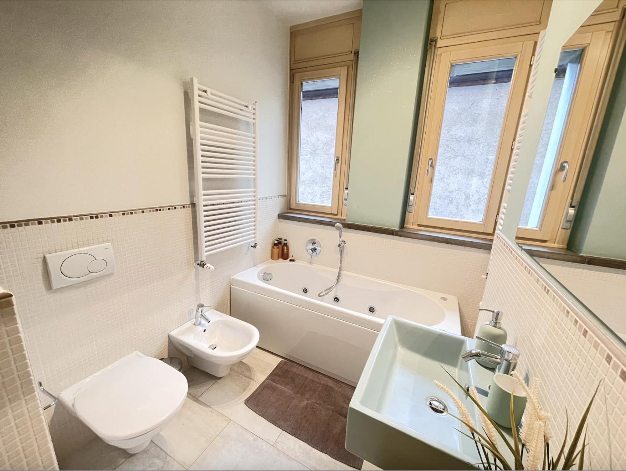 Seriate - Jacuzzi Bath Экстерьер фото
